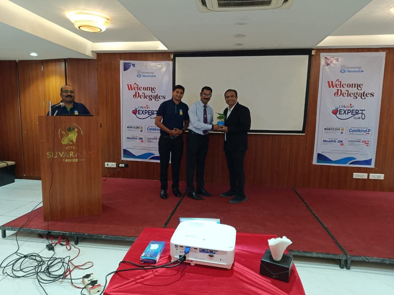 Felicitation after conducting CME on Autism Dr Sunil Sable Pediatric Neurologist and Epilepsy Specialist Ahilynagar(Ahmednagar) Maharashtra